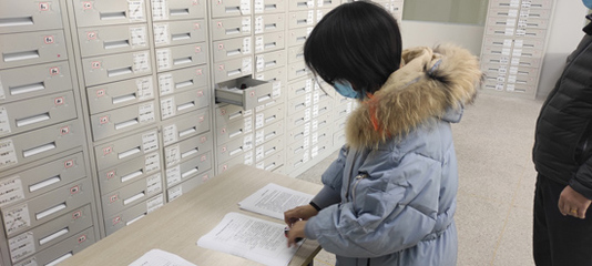 上午申請下午批復 桐廬更新審批模式推進藥品和醫(yī)療器械經(jīng)營企業(yè)復工